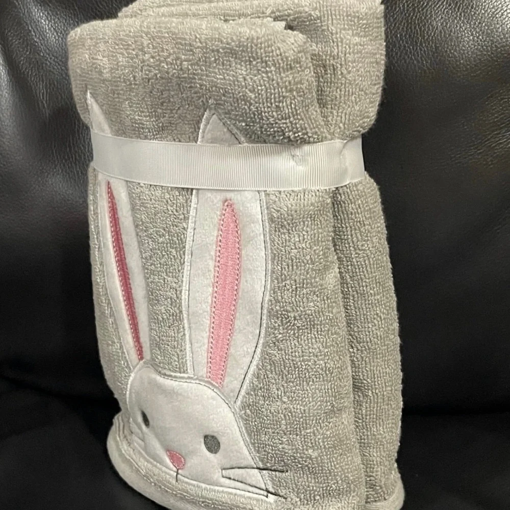Gray Bunny Hand Towels